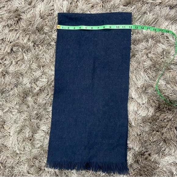 Omega Scarves vintage 100% wool men blue fringed edged scarf. Unisex. Used. - Picture 4 of 9